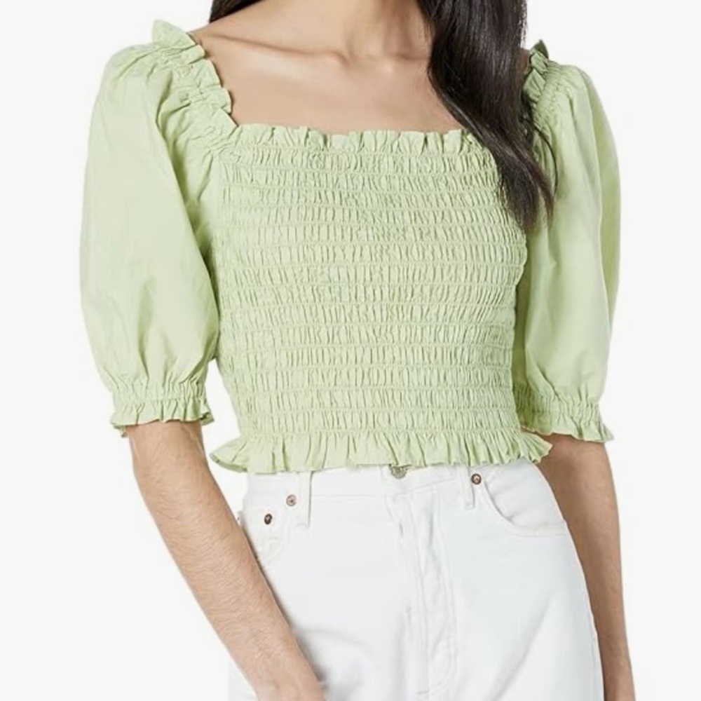 💚 Levi's Light Green Smocked Puff Sleeve Crop Top - Picture 3 of 3